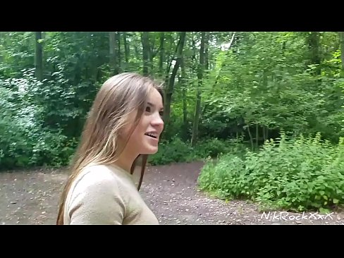 ❤️ Suxerinlle a Evelina que fodemos nun lugar público! Ela dixo que si. Entón fodiuna no cu e corme na súa boca. Entón ela cabreouse. ️❌  Sexo en nós ❌❤