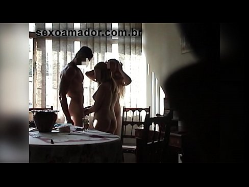 ❤️ Os amigos sexuais invitan a un home xigante e a un trío con el ️❌  Sexo en nós ❌❤